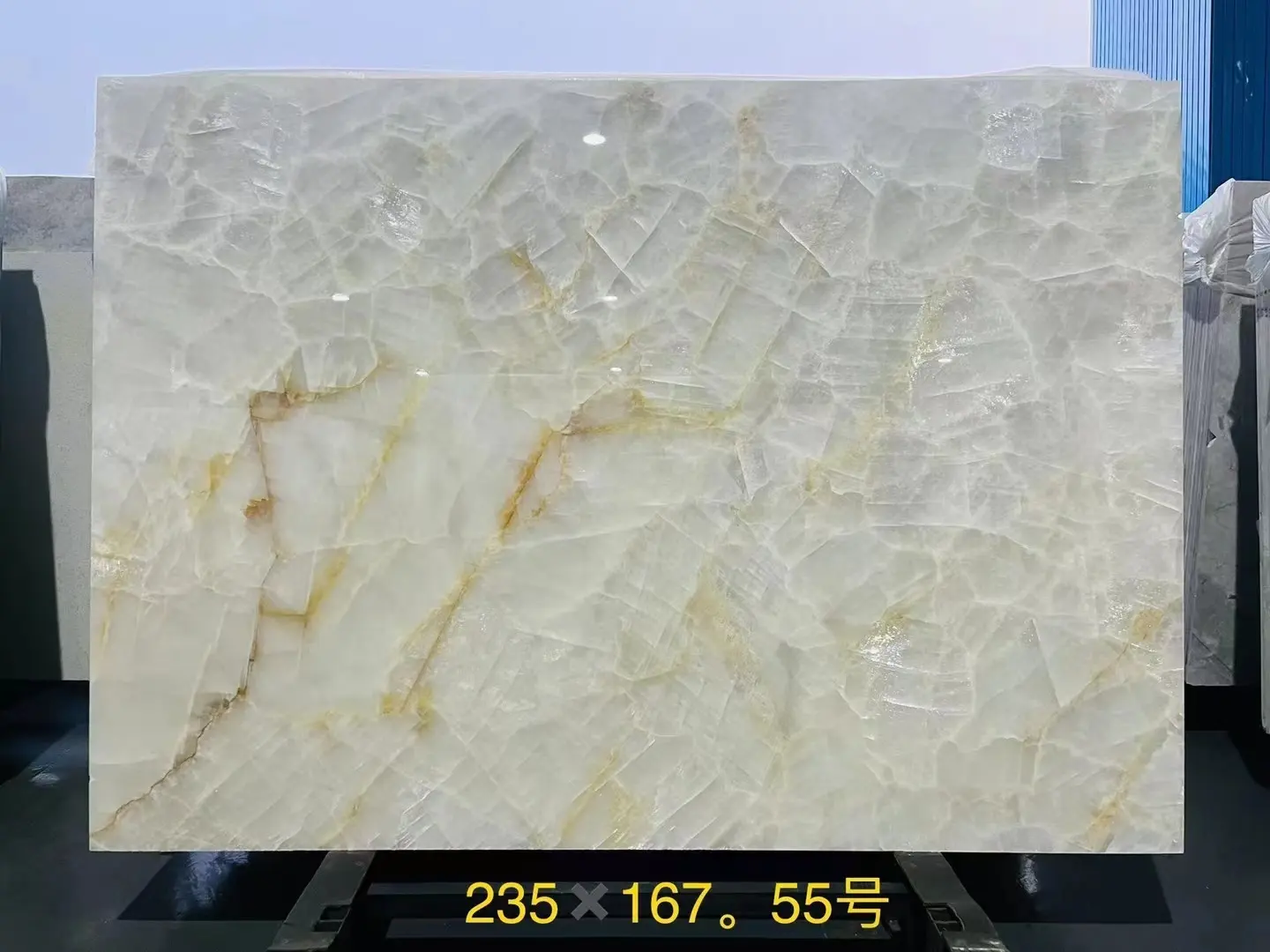 Modern Design Big Backlit White Onyx Marble Slab with Translucent Ice Crack Polished Finish for Villa Application