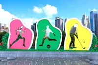 Sculptures sportives colorées en fibre de verre |   Silhouettes d'athlètes dynamiques et figurines d'action pour la décoration de gymnases et l'aménagement paysager des complexes sportifs