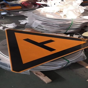 Barrière antichoc en métal pulvérisé en plastique galvanisé Sécurité routière Anti-corrosion Rail de protection de poutre en W <span class=keywords><strong>Barricades</strong></span> Garde-corps d'autoroute - Product Image 4