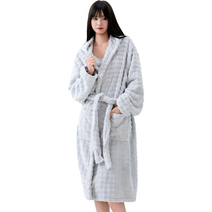 Peignoir en polaire à manches longues pour femmes, grande taille, à capuche, absorbant, séchage rapide, peignoir enveloppant - Product Image 1