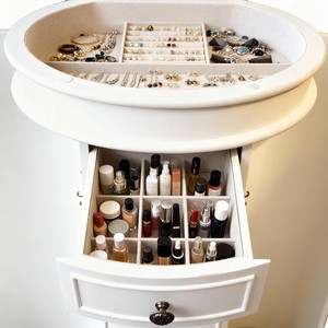 بيع مباشر من المصنع: خزانة مجوهرات بيضاء من الخشب الصلب، أثاث غرفة نوم عصري متعدد الوظائف بسعة كبيرة لتخزين القلائد والأقراط - Product Image 3