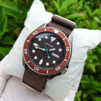 Montre-bracelet automatique vintage pour homme, lunette verte, bracelet en nylon, aiguilles lumineuses, montre de sport décontractée