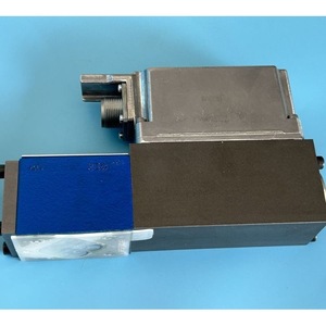 วาล์วควบคุมทิศทาง Rexroth รุ่น 4WRPH6C3B40L-2X/G24K0/M-750 แรงดัน 700 บาร์ อัตราการไหล 40 ลิตร/นาที ตอบสนองความถี่สูง - Product Image 1