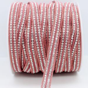 Prix <span class=keywords><strong>d</strong></span>'usine Bande de garniture thermocollante en maille de cristal avec motif chaîne en laiton et strass pour vêtements, chaussures, sacs, vente en gros - Product Image 3