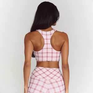 Conjunto Deportivo de Yoga con Espalda Cruzada, Ultra Suave, de Compresión, con Escote Cuadrado, Hecho con 80% Nylon Reciclado y 20% Spandex - Product Image 3