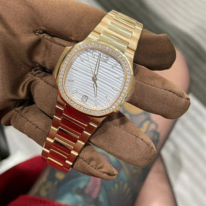 Montre de sport pour homme en acier inoxydable avec sertissage de diamants en moissanite octogonaux, luxe glacé, date - Product Image 1