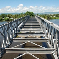 Pont Bailey à structure métallique compacte Pont de rivière préfabriqué simple/double couche en métal