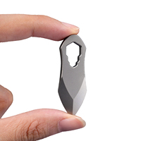 TGZUO Outil multifonction industriel DIY en titane EDC, mini couteau de poche, clé à molette porte-clés, outil de levier, pendentif de collier, pour camping en extérieur, ODM