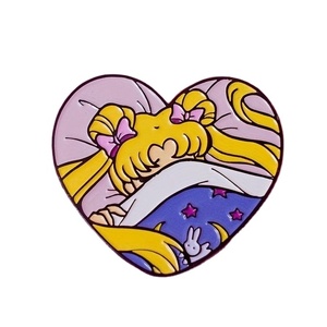 Personnalisé TV <span class=keywords><strong>Acteur</strong></span> Chanteur Ailes Pop Célèbre Anime Cartone Logo Personnalisé Nickel Argent Métal Dur Doux Émail Pin Badge pour Cadeau - Product Image 2