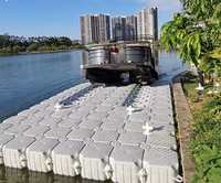Cubes de quai flottant modulaires en plastique, ponton élévateur à bateaux, plate-forme de rouleau de jet ski PEHD