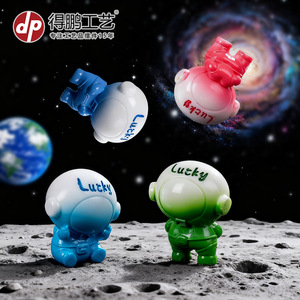 Figuras de Resina de Astronautas de la Suerte, Forma Regordeta, Decoración Artística para el Hogar, Adorno de Escritorio - Product Image 1