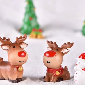 Adorno <span class=keywords><strong>de</strong></span> Resina Integral <span class=keywords><strong>de</strong></span> Papá Noel y Muñeco <span class=keywords><strong>de</strong></span> Nieve con Trineo y Escena Nevada, Nueva Decoración Navideña, Regalo para Calcetín <span class=keywords><strong>de</strong></span> <span class=keywords><strong>Navidad</strong></span> - Product Image 2