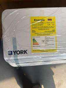 Aire Acondicionado Mini Split Inverter YORK de 12000 BTU, 115V 60Hz, Solo Frío, SEER 20, Refrigerante R32, Juego de Tuberías de 3 Metros, Certificado NOM - Product Image 4