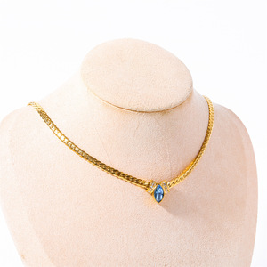Oeil de Cheval en Acier Inoxydable Zircon Collier Os de Serpent Chaîne de Base Fashion Light Luxury Clavicule <span class=keywords><strong>Chain</strong></span> <span class=keywords><strong>Name</strong></span> Necklace