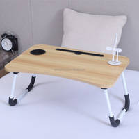 Mise à niveau de la table d'ordinateur portable pliante USB Table d'ordinateur multifonctionnelle pour la chambre à coucher assise au sol conception pliable de bureau paresseux
