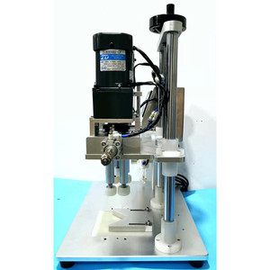 Machine de capsulage pneumatique automatique Gkp 80 pour bouteilles chimiques et cartons, haute productivité, prise européenne 220V, garantie 1 an - Product Image 2