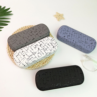 Vente en gros d'étuis à lunettes en cuir de luxe étuis métalliques rigides pour lunettes de soleil haut de gamme avec logos personnalisés