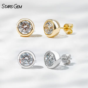 Pendientes de Botón Unisex Clásicos de Oro de 18K con Diamante Cultivado en Laboratorio de Corte Brillante Redondo de 0.4ct y 3.8mm de Starsgem - Product Image 1