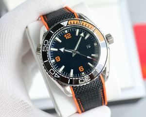 Reloj clásico para hombre, superventas, con movimiento mecánico automático, resistente al agua y de diseño versátil. - Product Image 3