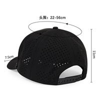 Gorra de béisbol casual tipo trucker personalizada de secado rápido con visera curva, 5 paneles, impermeable, con cuerda y orificios cortados a láser, de malla transpirable.