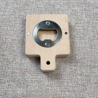 Logo personnalisé Souvenir décoration de la maison en acier inoxydable Bar outil réfrigérateur vierge en bois Bière décapsuleur avec aimants