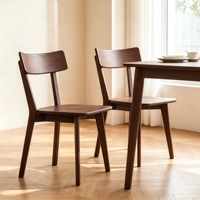 Silla de Comedor de Madera de Caucho Sólida Estilo Mediados de Siglo con Respaldo Arqueado, Soporte de Dos Postes, Asiento Sólido, Proveedor Mayorista de Marca Privada