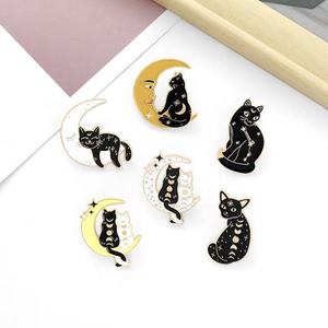 Lune Chat Noir Chat Motif Mignon Pins Dessin Animé Mignon Mode Badges Vêtements Sac Chapeau Bijoux Enfants Amis Coulée Souvenir Cadeaux - Product Image 3
