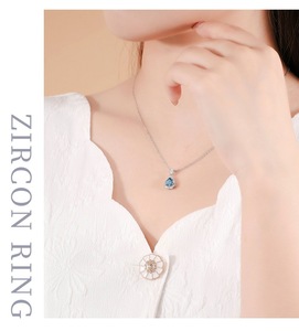 Collier pendentif en argent 925 avec topaze bleue en forme de goutte d'eau, diamants ronds taille brillant sertis griffe, bijoux classiques pour femme - Product Image 6