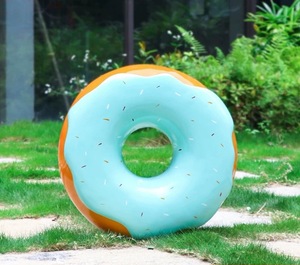 Scultura in Resina Personalizzata Teshi, Decorazione Artistica Realistica per Esterni Resistente alle Intemperie, Figurina a Forma di Ciambella - Product Image 1