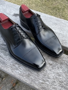 Goodyear Chaussures derby formelles d'affaires de style britannique à trois articulations à la mode Chaussures en cuir sculptées à la main Brock pour hommes - Product Image 3