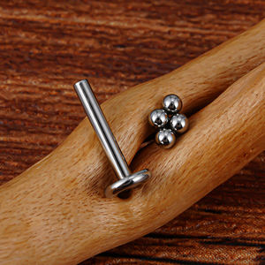 Right Grand ASTM F136 Titanio 16G <span class=keywords><strong>Mini</strong></span> 4 Bead Cluster Labret Lip Ring Tragus Cartílago Helix Conch Pendiente Stud Nariz Piercing - Product Image 3