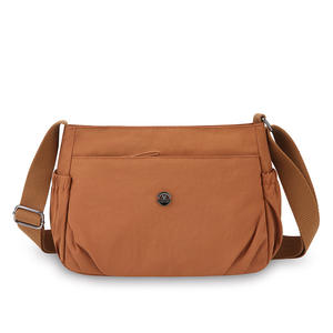 Sac à bandoulière carré horizontal simple pour femme, résistant à l'eau, léger, décontracté, pour tenues quotidiennes, Printemps 2025 - Product Image 2