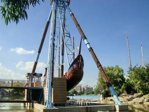 เครื่องเล่นกลางแจ้งในสวนสนุก เรือไวกิ้งสำหรับเด็กและผู้ใหญ่ เรือโจรสลัดสำหรับขาย - Product Image 6