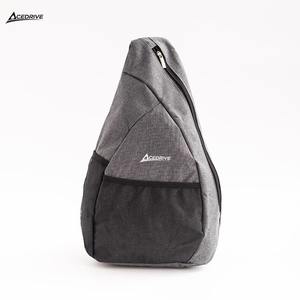 हल्के पिकअप रैकेट बैग स्टाइलिश क्रॉसबॉडी डिजाइन पॉलिएस्टर 20-35l वाटरप्रूफ बैकपैक लेनियर्ड बैग - Product Image 6