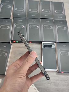 Smartphone débloqué Google Pixel 9 Pro 5G avec écran OLED 6,3 pouces 120 Hz, processeur Tensor G4, 16 Go de RAM, appareil photo 50 MP, IP68 - Product Image 6