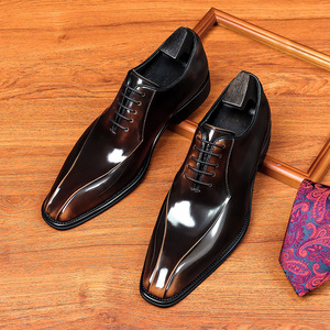 Chaussures Oxford en cuir vert italien haut de gamme, fabriquées à la main avec un design gravé au laser, élégantes et formelles - Product Image 5