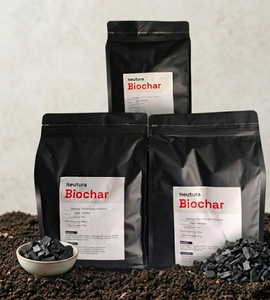 Le biochar naturel améliore l'écosystème du sol, augmente la disponibilité des nutriments et stimule la productivité des plantes de manière durable. - Product Image 6
