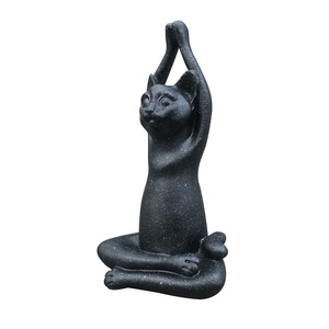 Estatua decorativa de polystone antigua personalizada, juego de gatos, estatuilla de gato de Yoga de arenisca negra de resina - Product Image 6