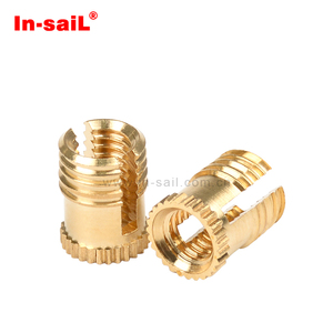10-24 10-32 nhà máy cung cấp giá bán buôn Brass <span class=keywords><strong>Threaded</strong></span> chèn Nuts mở rộng có khía Nut đồ nội thất bu lông - Product Image 4
