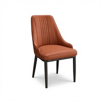 Chaises de salle à manger à coutures parallèles, base conique audacieuse et dossier à coutures pour restaurant, table familiale et café