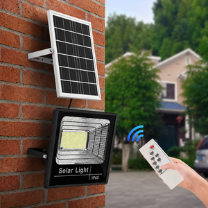 Faro <span class=keywords><strong>Solare</strong></span> da Esterno con Telecomando, Impermeabile IP65, 156 LED, <span class=keywords><strong>Pannello</strong></span> Monocristallino, Batteria LiFePO4, <span class=keywords><strong>Luce</strong></span> di Sicurezza - Product Image 3