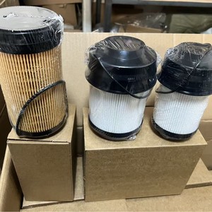 Filtro de Combustible Guangyi 53034051AB 68677810AA para Camionetas, Número de Pieza de Repuesto 68677800AA - Product Image 1