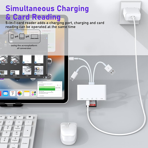 Station d'accueil multi-ports avec lecteur de cartes double TF/<span class=keywords><strong>SD</strong></span>, adaptateur OTG USB 3.0 et connecteurs USB/USB C/8 broches - Product Image 4