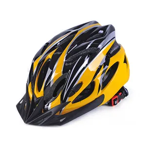 Helm sepeda gunung uniseks, helm bersepeda dewasa ringan luar ruangan untuk pria dan wanita