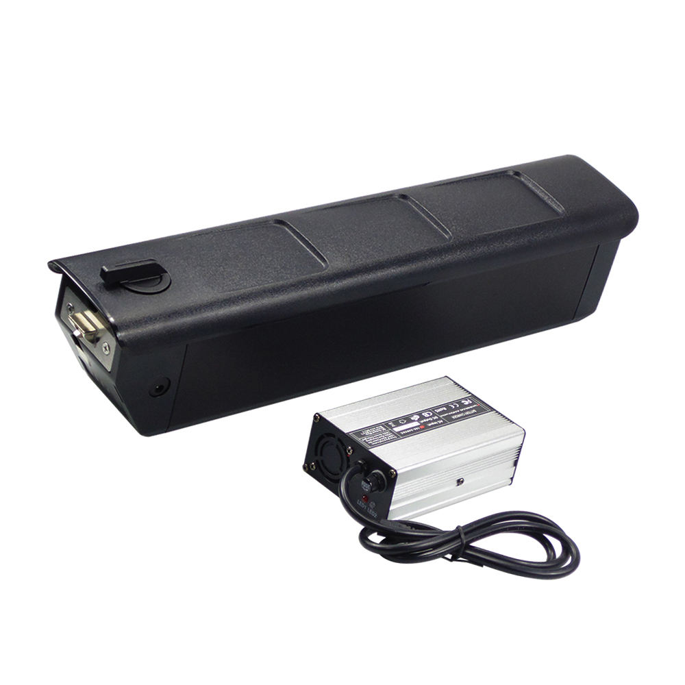 Avec le chargeur de 54.6V 3A