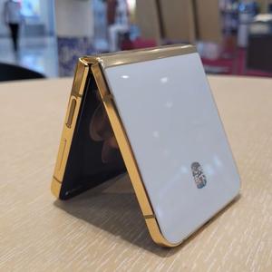 Teléfono Inteligente 5G 2025, Teléfono Móvil Android, Marca Coreana Original, Nuevo, Modelo W24 Flip - Product Image 3