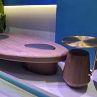 Table basse modulaire créative de style minimaliste italien pour le salon. Fabriqué en bois.