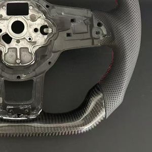 Volant en cuir fibre de carbone pour Volkswagen <span class=keywords><strong>Golf</strong></span> <span class=keywords><strong>7</strong></span> GTI <span class=keywords><strong>Golf</strong></span> <span class=keywords><strong>R</strong></span> MK7 pour VW Polo GTI Jetta Passat B8 Tiguan Sharan Touran - Product Image 6