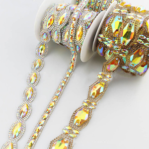 Nouveauté Costume de carnaval <span class=keywords><strong>Samba</strong></span> avec des patchs de chaîne en strass thermocollants Appliques assorties pour robe Garniture - Product Image 2