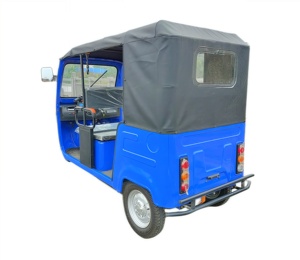Motocicleta Eléctrica de 3 Ruedas para Adultos, Mototaxi con Cabina, Triciclo TVS Tuktuk, 1000W de Potencia, 3 Asientos para Pasajeros, Carrocería Cerrada - Product Image 3
